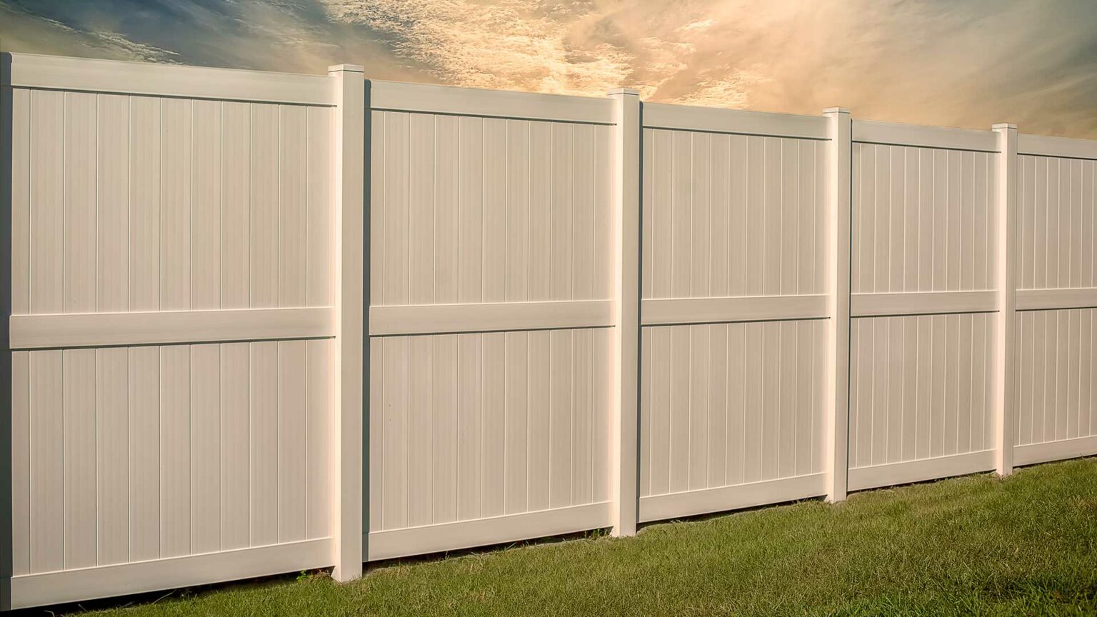 Solid Privacy Vinyl Fencing Wholesale - Statewide Fence